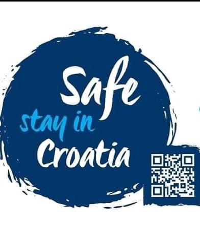 סלאבונסקי ברוד Smart Hostel מראה חיצוני תמונה