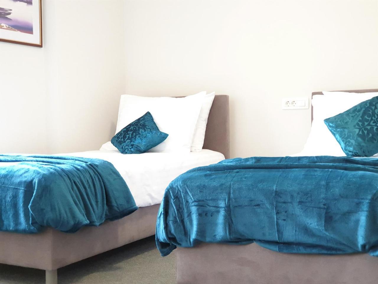 סלאבונסקי ברוד Smart Hostel מראה חיצוני תמונה
